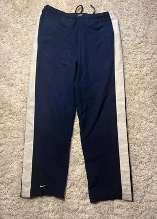 Jogging / Trackpant large Nike vintage, brand: Nike, condition: Very good, size: L, €28.00, €30.10 includes Buyer Protection