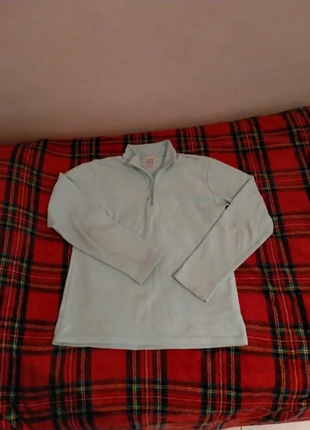 Pile decathlon Quechua 12 anni celeste unisex, brand: Quechua, condizioni: Buone, taglia: 12 anni / 152 cm, €4.00, €4.90 include la Protezione acquisti