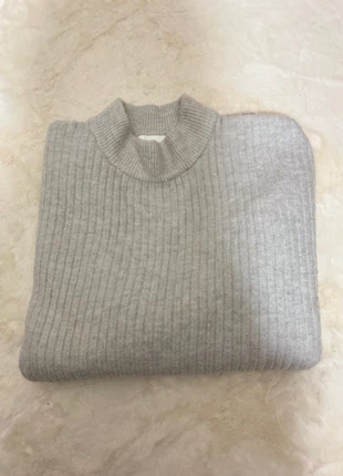 pull col roulé gris H&M, marque: H&M, état: Très bon état, taille: M / 38 / 10, 3,00 €, 3,85 € Protection acheteurs incluse
