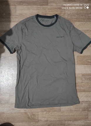 t-shirt Teddy smith marron, marca: Teddy Smith, estado: Novo sem etiquetas, tamanho: M, €15.00, €16.45 inclui Proteção do Comprador