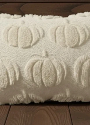 Housse de coussin modèle citrouille blanc, brand: BLANC, condizioni: Nuovo senza cartellino, taglia: 30 x 50 cm, €15.00, €16.45 include la Protezione acquisti