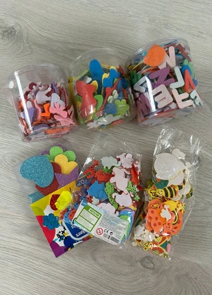 Foam stickers, merk: Hema, staat: Heel goed, maat: Universeel, € 3,00, € 3,85 inclusief Kopersbescherming