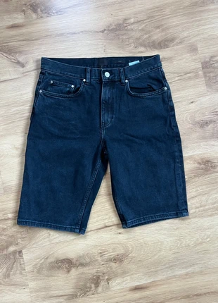 Short en jean h&m noir taille 30 ( S ) hommes, marke: H&M, zustand: Sehr gut, größe: S, 4,00 €, 4,90 € inklusive Vinted-Käuferschutz