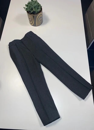 Pantalon gris idéal pour les fêtes de fin d année taille 5/6 ans 110/116 cm, condition: Very good, size: 6 years / 116 cm, €4.90, €5.85 includes Buyer Protection