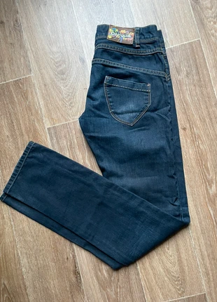 Vintage Desigual Regular Fit Jeans W38 Dark Blue Denim Logo Patch, merk: Desigual, staat: Heel goed, maat: M / 38 / 10, € 15,00, € 16,45 inclusief Kopersbescherming Pro