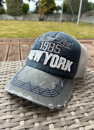 Casquette Brodé Bleue et Gris effet usé – Y2K style vintage, marke: y2k, zustand: Sehr gut, größe: Einheitsgröße, 10,00 €, 11,20 € inklusive Vinted-Käuferschutz
