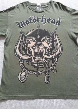 T shirt metal motorhead très bon état emp taille m, marke: Fruit of the Loom, zustand: Sehr gut, größe: M, 12,99 €, 14,34 € inklusive Vinted-Käuferschutz
