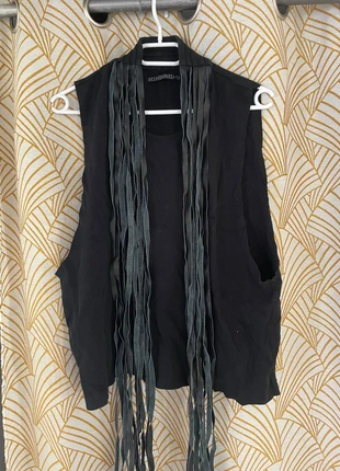 Dressedundressed Fringe Vest, merk: Tokyo, staat: Heel goed, maat: Universeel, € 40,00, € 42,70 inclusief Kopersbescherming