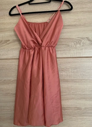 Robe satinée mi-longue rose décolorée (M, très bon état), brand: boutiques indépendantes, condizioni: Ottime, taglia: M / IT 42 / EU 38, €7.00, €8.05 include la Protezione acquisti