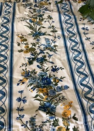 Lot de 2 coupons tissus fleuris vintage, merk: Vintage Boutique, staat: Goed, € 8,00, € 9,10 inclusief Kopersbescherming Pro