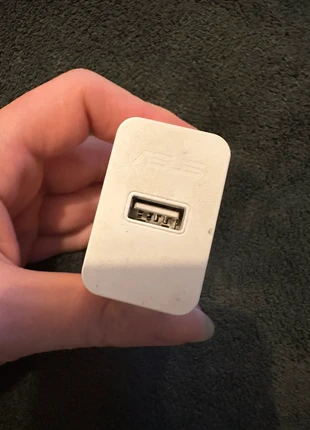 ASUS oplader wit, marca: Asus, estado: Muito bom, €2.50, €3.33 inclui Proteção do Comprador