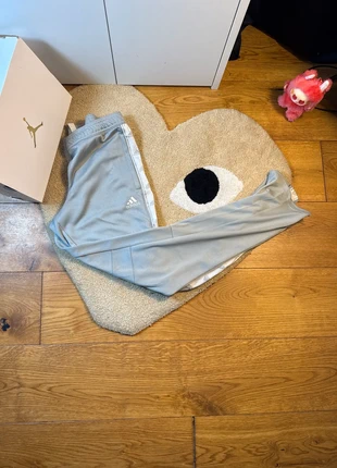 Pantalon de survêtement Adidas gris, merk: adidas, staat: Heel goed, maat: S, € 8,99, € 10,14 inclusief Kopersbescherming