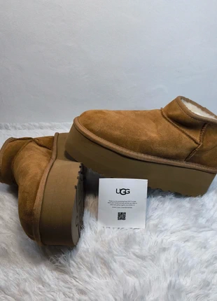 UGG Classic Ultra Mini Platform Chestnut 40 – bottines femme neuves, originales, fourrées, brand: UGG, condition: New with tags, size: 40, €95.00, €100.45 includes Buyer Protection