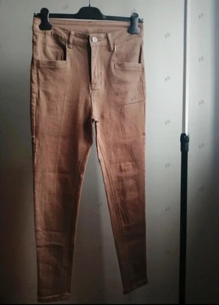 Jeans, marque: Local, état: Très bon état, taille: M / 38 / 10, 3,50 €, 4,38 € Protection acheteurs incluse