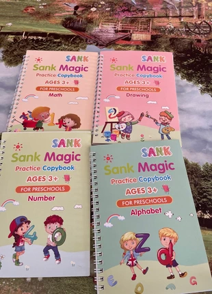 Lot 4 cahiers d’apprentissage, merk: Sank Magik, staat: Heel goed, € 2,00, € 2,80 inclusief Kopersbescherming