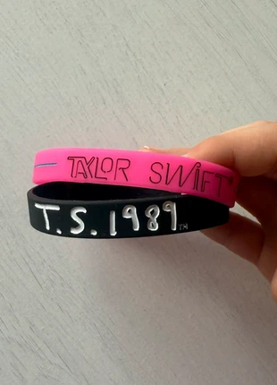 Bracelet Taylor Swift de la tournée 1989, marque: Taylor Swift, état: Neuf sans étiquette, 40,00 €, 42,70 € Protection acheteurs incluse