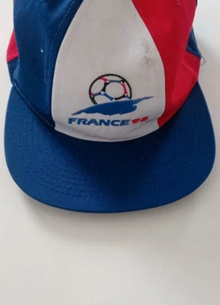 Casquette vintage officielle Coupe du Monde France 98 - Tricolore, marque: France 98 Coupe du Monde, état: Très bon état, taille: Taille unique, 22,00 €, 23,80 € Protection acheteurs incluse
