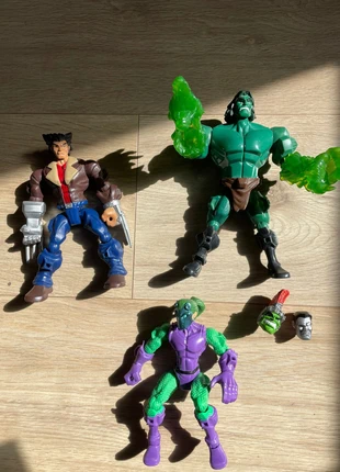 Lot 3 Action Figure Marvel - Green Goblin, Hulk e Wolverine, marke: Hasbro, zustand: Sehr gut, größe: Einheitsgröße, 4,00 €, 4,90 € inklusive Vinted-Käuferschutz