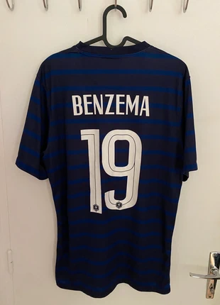 Maillot domicile France Benzema, marca: Nike, estado: Muito bom, tamanho: L, €60.00, €63.70 inclui Proteção do Comprador