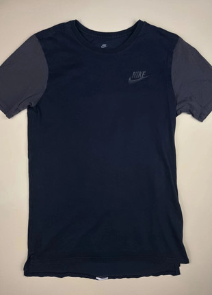 T-shirt Nike noir manches courtes bicolore logo discret vintage streetwear, marque: Nike, état: Très bon état, taille: S, 10,00 €, 11,20 € Protection acheteurs incluse