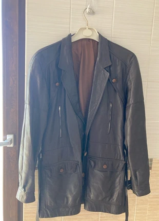 Giacca di pelle, brand: JAWS, condizioni: Ottime, taglia: L, €10.00, €11.20 include la Protezione acquisti