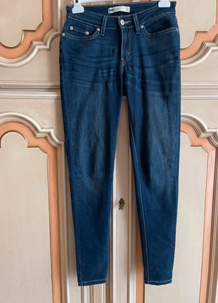 Levi’s legging jeans, marque: Levi's, état: Très bon état, taille: M / 38 / 10, 6,00 €, 7,00 € Protection acheteurs incluse