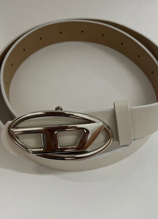 Cintura bianca stile y2k, marque: y2k, état: Neuf sans étiquette, taille: 105 cm, 13,99 €, 15,39 € Protection acheteurs incluse