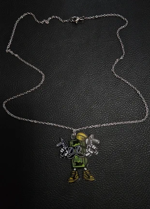 Collier chrome, merk: CHROME, staat: Nieuw zonder prijskaartje, € 8,00, € 9,10 inclusief Kopersbescherming