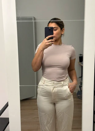 NA-KD Cream Wide Leg Trousers – Size 38, merk: NA-KD, staat: Nieuw zonder prijskaartje, maat: M / 38 / 10, € 10,00, € 11,20 inclusief Kopersbescherming