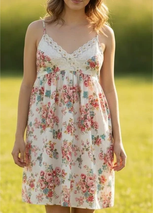 Camisón Floral Marks & Spencer talla 44, marca: St Michael, estado: Muy bueno, tamaño: XXL / 44 / 16, 15,00 €, 16,45 € Protección al comprador incluida