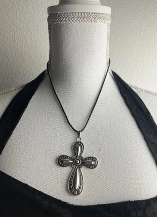 Vintage necklace cross, marque: Vintage Dressing, état: Très bon état, 7,50 €, 8,58 € Protection acheteurs (Pro) incluse