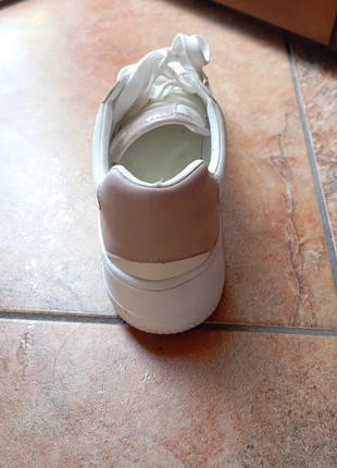 Sneakers bianche, marca: Antonio Basile, estado: Nuevo sin etiquetas, tamaño: 39, 30,00 €, 32,20 € Protección al comprador incluida
