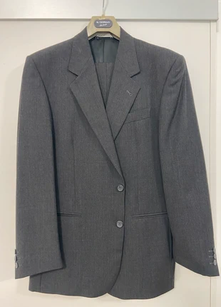 Abito uomo grigio scuro lana vergine taglia 50 🇮🇹 elegante / formal suit wedding, marke: Alfonso Romero, zustand: Sehr gut, größe: 50, 50,00 €, 53,20 € inklusive Vinted-Käuferschutz