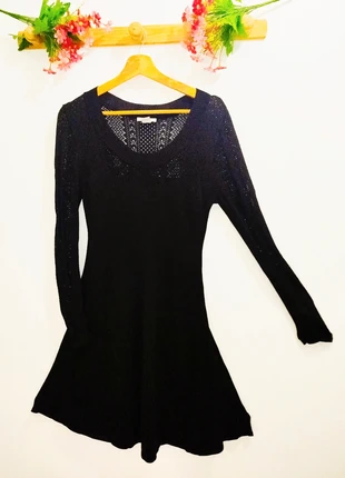 Magnifique robe noire dentelle classe H&M 38, marque: H&M, état: Très bon état, taille: M / 38 / 10, 28,00 €, 30,10 € Protection acheteurs incluse