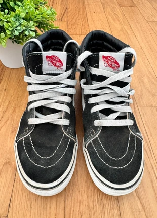 Vans sk8 - hi black True white n.34, merk: Vans, staat: Veelgebruikt, maat: 34, € 8,00, € 9,10 inclusief Kopersbescherming