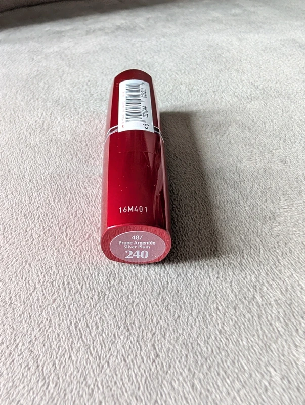 Rouge à lèvres prune argentée