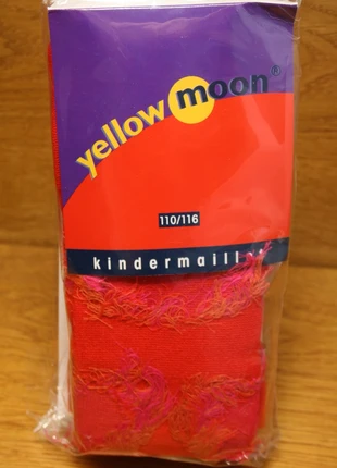 Maillot Yellow Moon 110-116 rood dreads, merk: Yellow, staat: Nieuw met prijskaartje, maat: 5 jaar / 110 cm, € 1,50, € 2,28 inclusief Kopersbescherming Pro