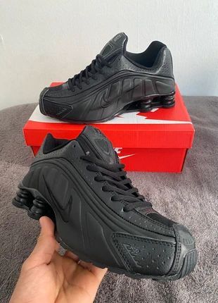 Nike shox R4, brand: Nike, condizioni: Nuovo con cartellino, taglia: 42, €73.49, €77.86 include la Protezione acquisti