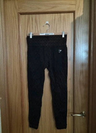 Leggins gymshark, marque: Gymshark, état: Très bon état, taille: M / 38 / 10, 30,00 €, 32,20 € Protection acheteurs incluse
