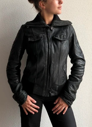 Schwarze Lederjacke, Damen Gr. 36, vintage y2k, brand: Vintage Dressing, condition: Very good, size: S / 36 / 8, €50.00, €53.20 includes Buyer Protection
