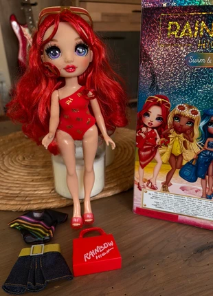 Poupée Rainbow High Swim & Style Ruby, marque: Rainbow High, état: Bon état, taille: 3 ans / 98 cm, 10,00 €, 11,20 € Protection acheteurs incluse