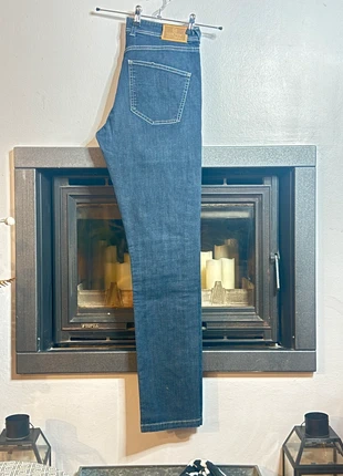 Jean Shilton brut used taille 33, merk: Shilton, staat: Heel goed, maat: W33 | FR 42, € 7,00, € 8,05 inclusief Kopersbescherming