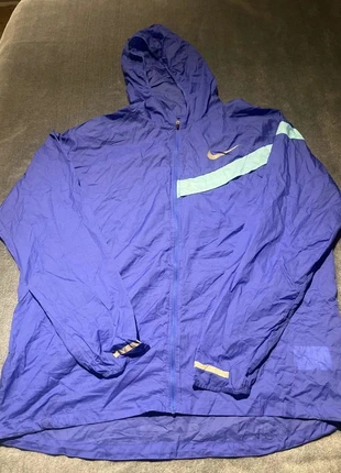 Haut sport homme Nike bleu taille XL, marke: Nike, zustand: Sehr gut, größe: XL, 18,00 €, 19,60 € inklusive Vinted-Käuferschutz