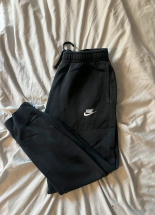 Jogging Nike, marca: Nike, estado: Muy bueno, tamaño: M, 20,00 €, 21,70 € Protección al comprador incluida