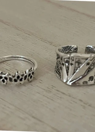 Lot 2 Bague Y2K - Argenté - Très bon état, marke: y2k, zustand: Sehr gut, größe: 59.7 mm / 19 mm Ø, 3,60 €, 4,48 € inklusive Vinted-Käuferschutz