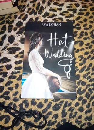 Libro hot wedding, zustand: Neu, 5,00 €, 5,95 € inklusive Vinted-Käuferschutz