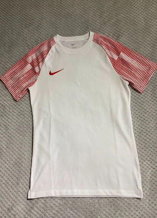 Nike DRI-Fit T-Shirt - White/Red - Small (Slim Fit) - New Without Tags, brand: Nike, condition: New without tags, size: S, £22.99, £24.84 includes Buyer Protection