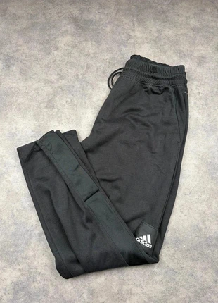 Jogging Adidas | Taille XL | Couleur Noir, marke: adidas, zustand: Sehr gut, größe: XL, 18,99 €, 20,64 € beinhaltet Vinted-Käuferschutz Pro
