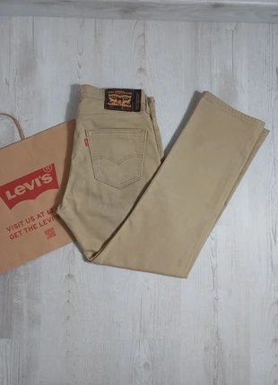Jean Levi’s 504 Coupe Droite W33 L32 Beige, marque: Levi's, état: Bon état, taille: W33 | FR 42, 10,00 €, 11,20 € Protection acheteurs incluse