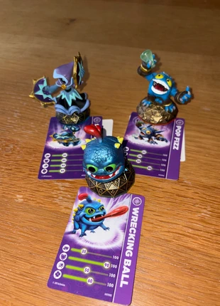 Lot Skylanders Magie mauve, état: Très bon état, 30,00 €, 32,20 € Protection acheteurs incluse
